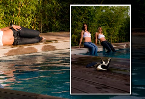 Fotobuch Palmengarten - Zwei junge Frauen liegen in nasser Jeans am Pool
